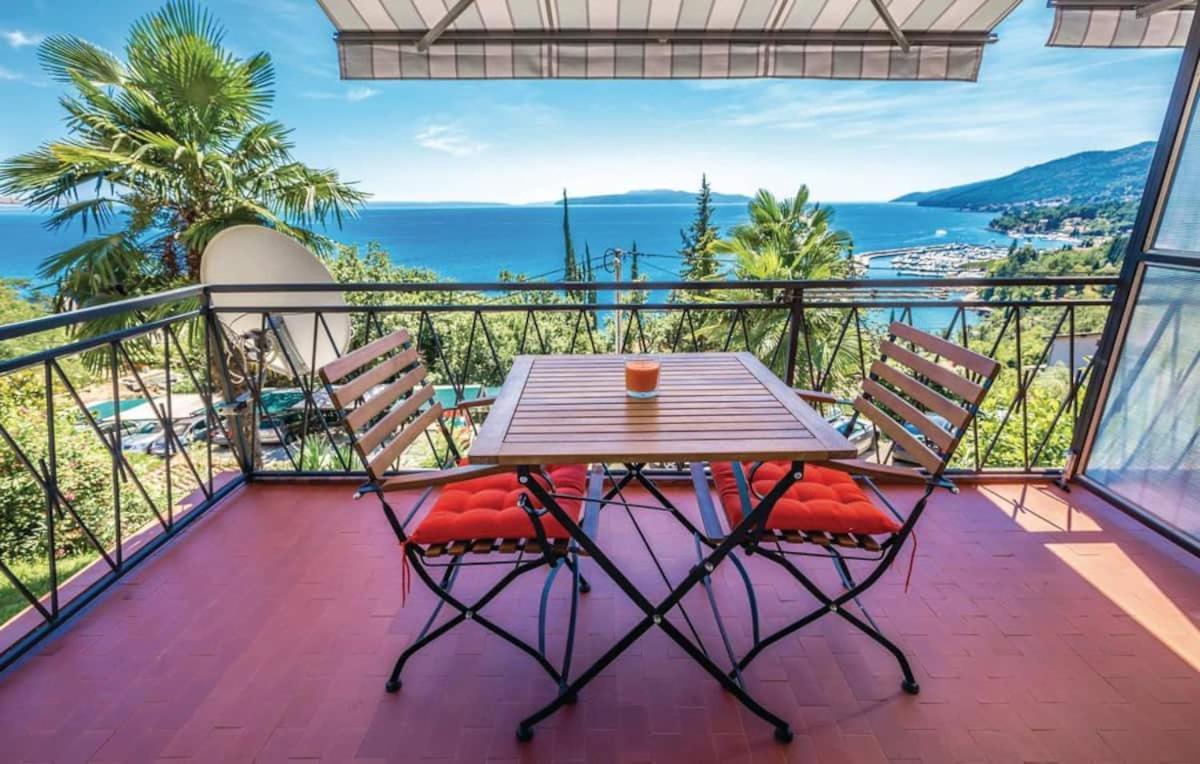 Апартаменты Breathtaking Sea View App For 2+1, Bbq ...... Опатия Экстерьер фото