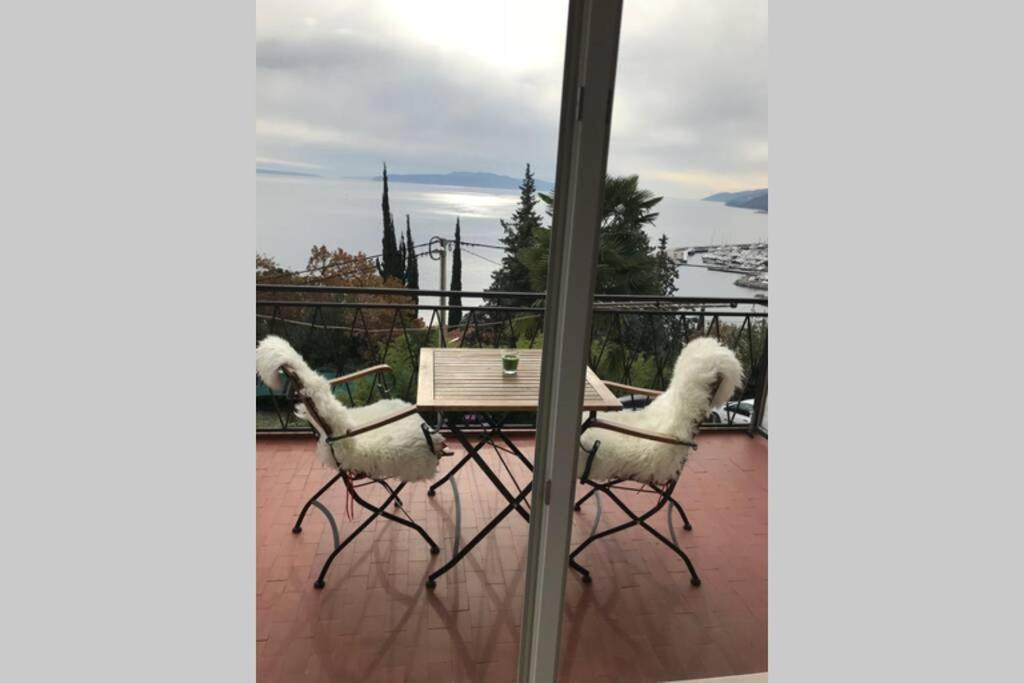 Апартаменты Breathtaking Sea View App For 2+1, Bbq ...... Опатия Экстерьер фото
